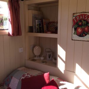bliss-inside Shepherds Bliss Shepherds Hut